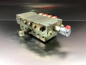 Liebherr Verteilerblock